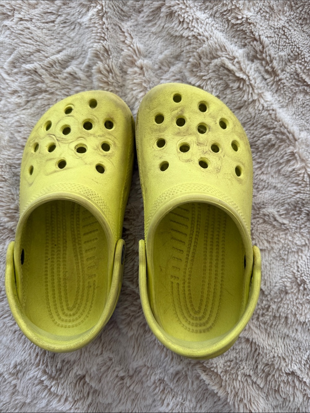 Kids electric yellow size J1 crocs